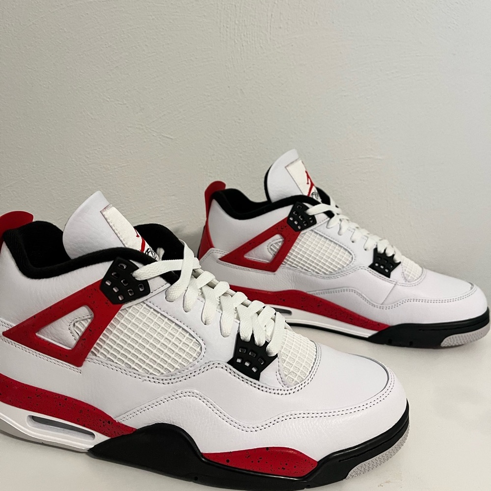 Jordan 4